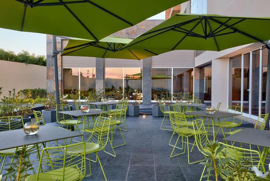 Galeria Plaza Irapuato Hotel Restaurant photo